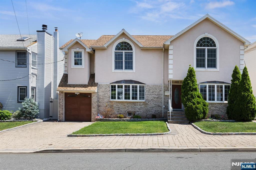 262 Grace Avenue - Photo 1