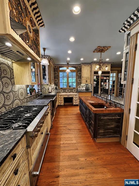 197 Cedar Street - Photo 3
