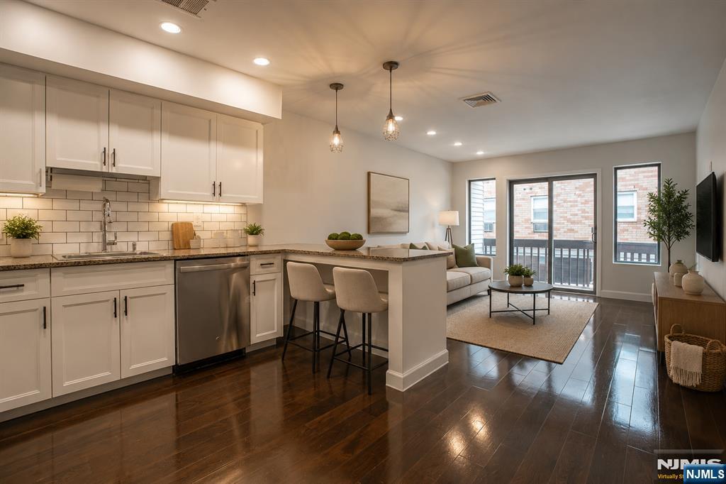 31 Fairmount Ave #6A, Hackensack, NJ 07601