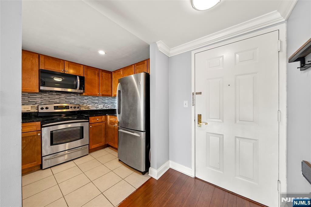 100 Old Palisade Road 801 - Photo 2