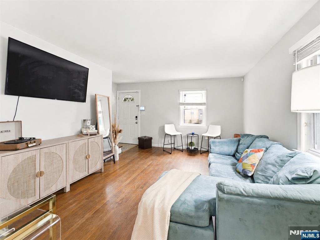 247 16th Street - Photo 2