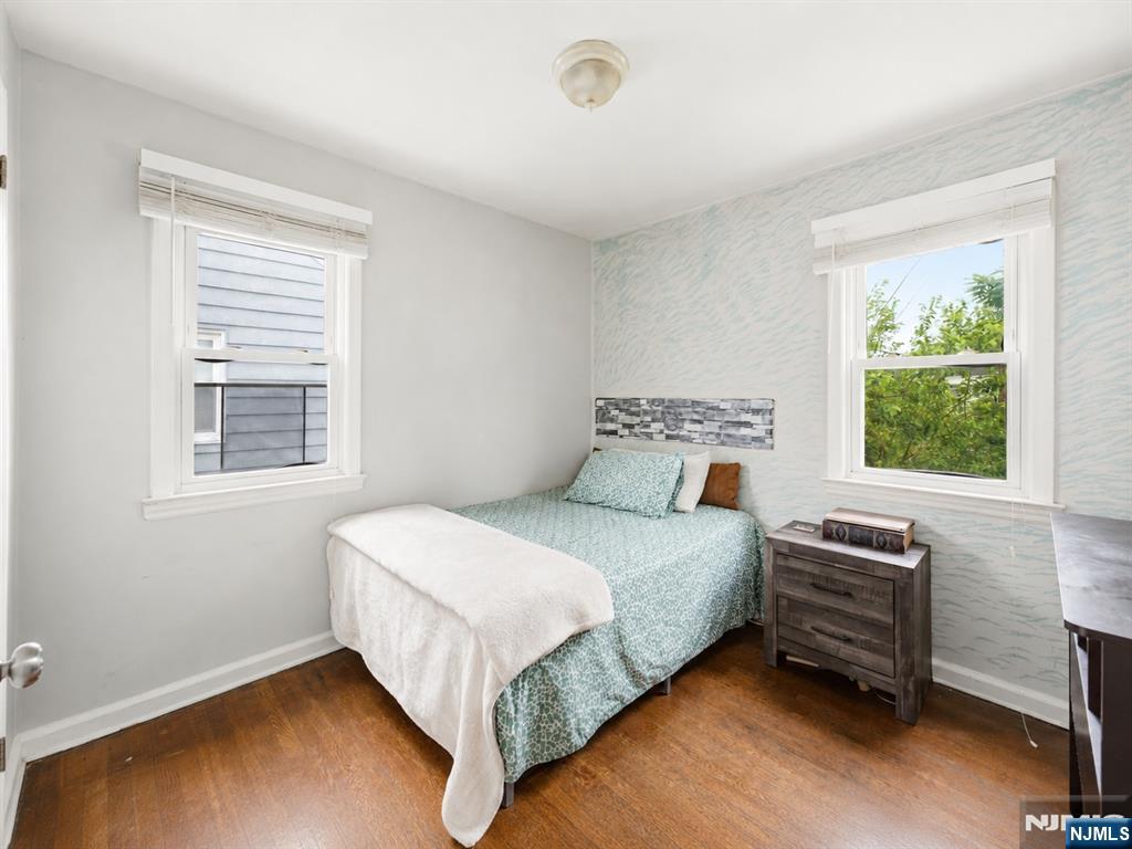 247 16th Street - Photo 4