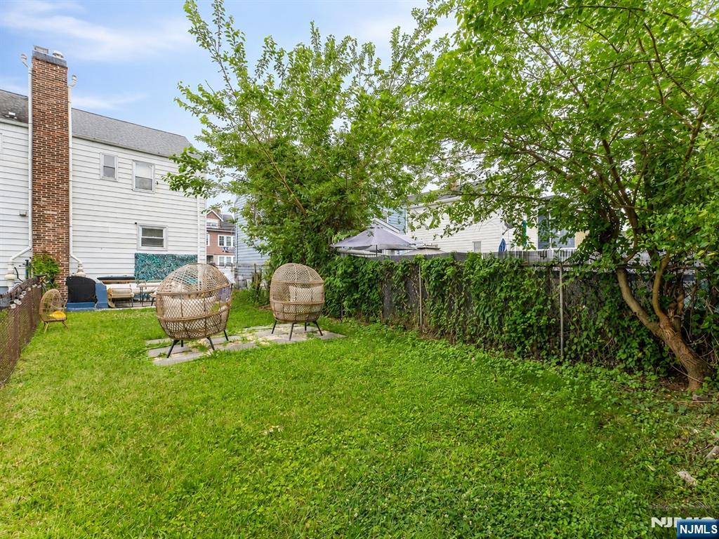 247 16th Street