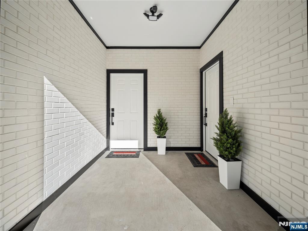 432 Jefferson Street 2 - Photo 2