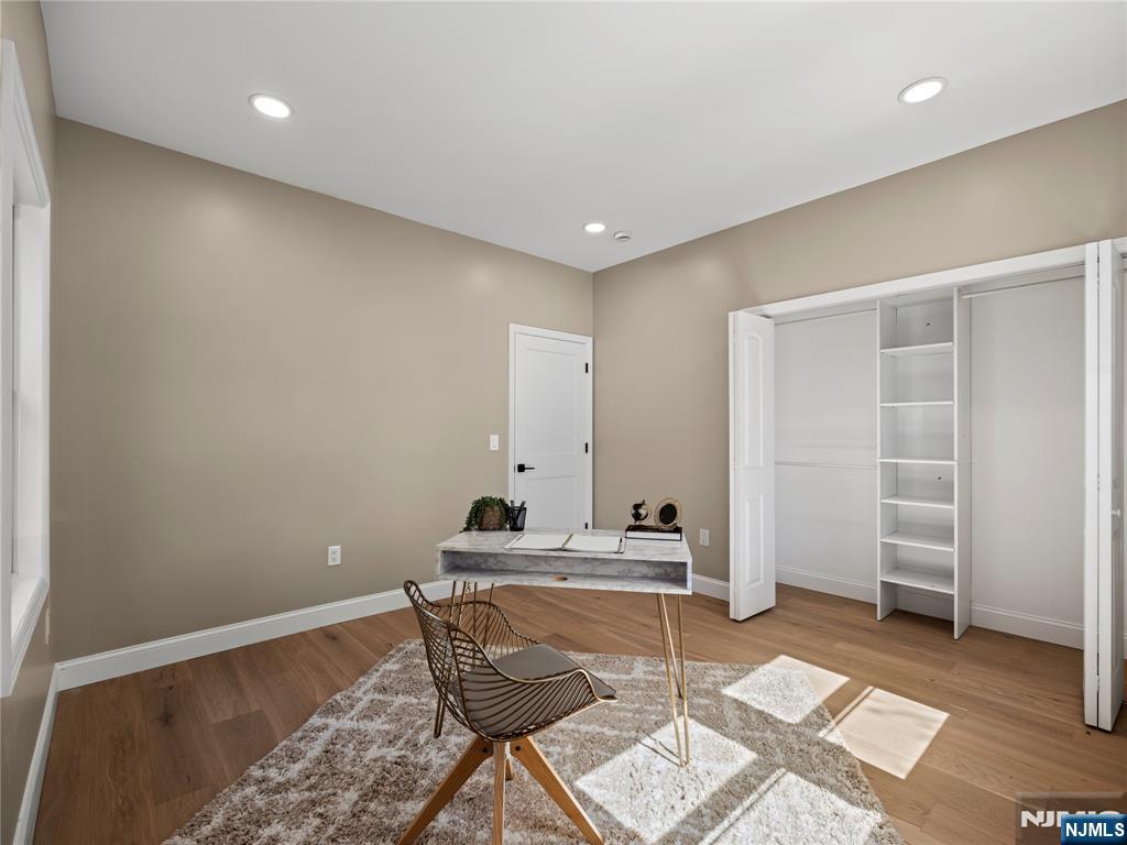 432 Jefferson Street 2 - Photo 4