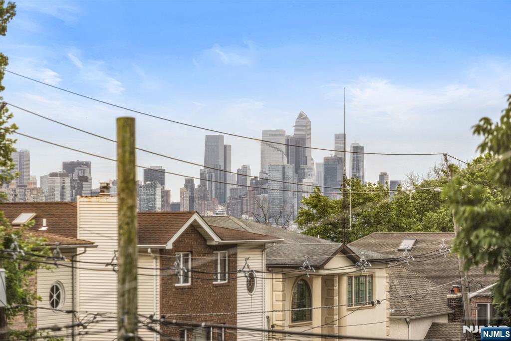 70 Cecelia Avenue - Photo 4