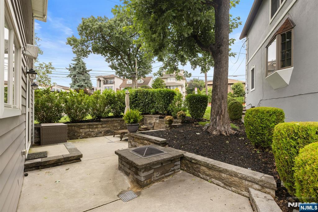 70 Cecelia Avenue — photo 38