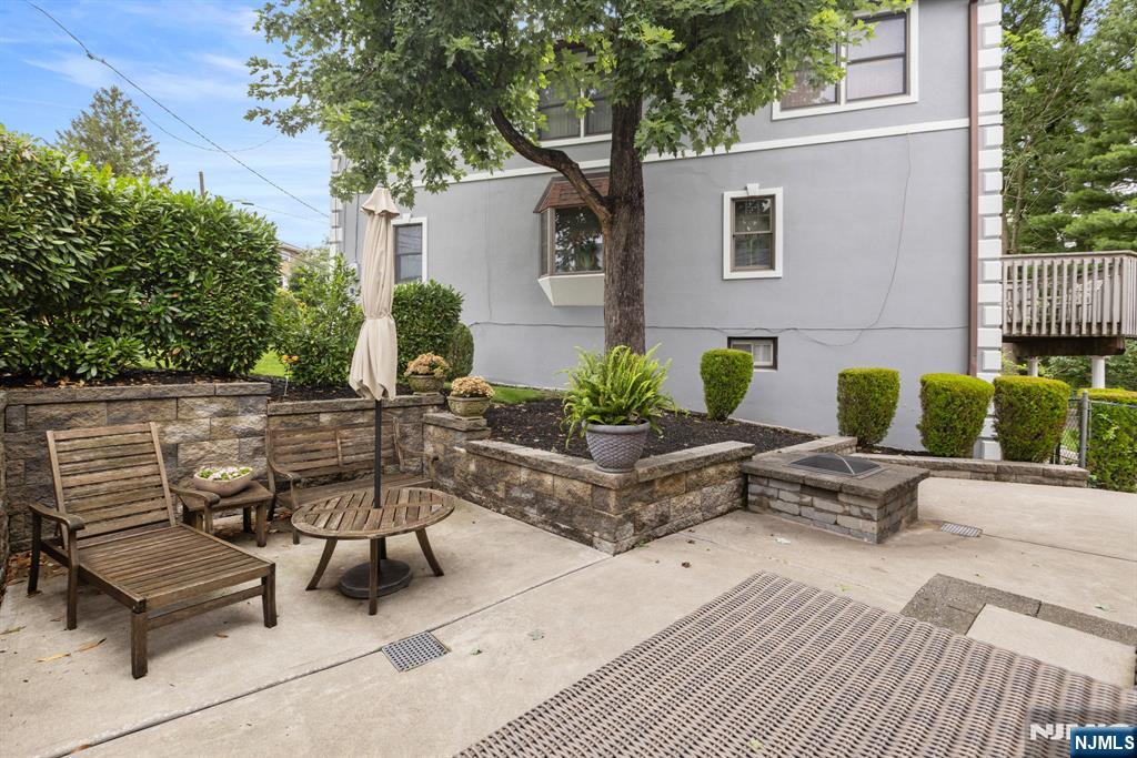 70 Cecelia Avenue — photo 40