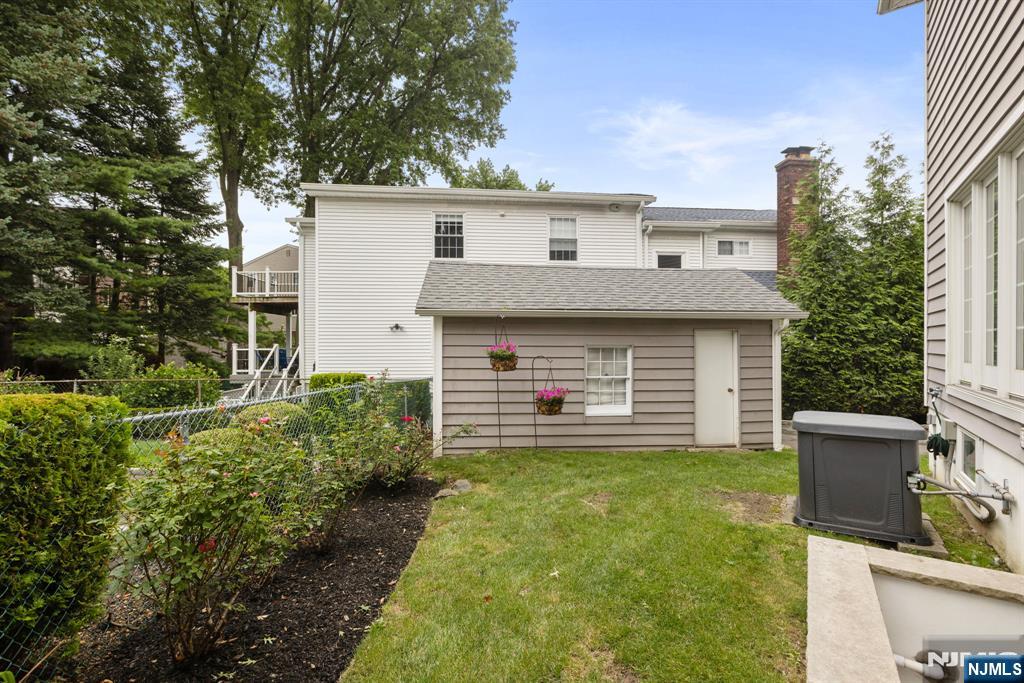 70 Cecelia Avenue — photo 42