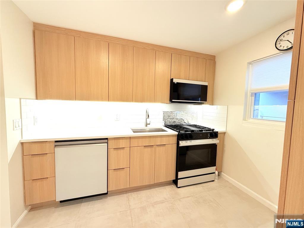 234 Columbia Avenue 11 - Photo 5