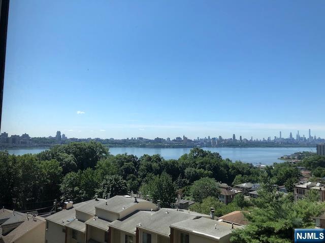 100 Old Palisade Rd #803, Fort Lee, NJ 07024