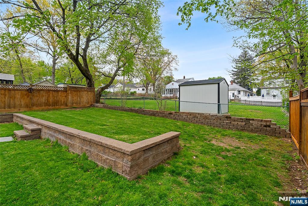 6 Dawes Avenue