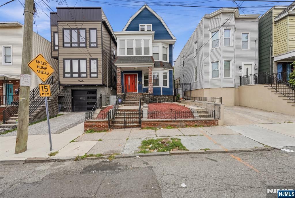 244 Clinton Avenue - Photo 1