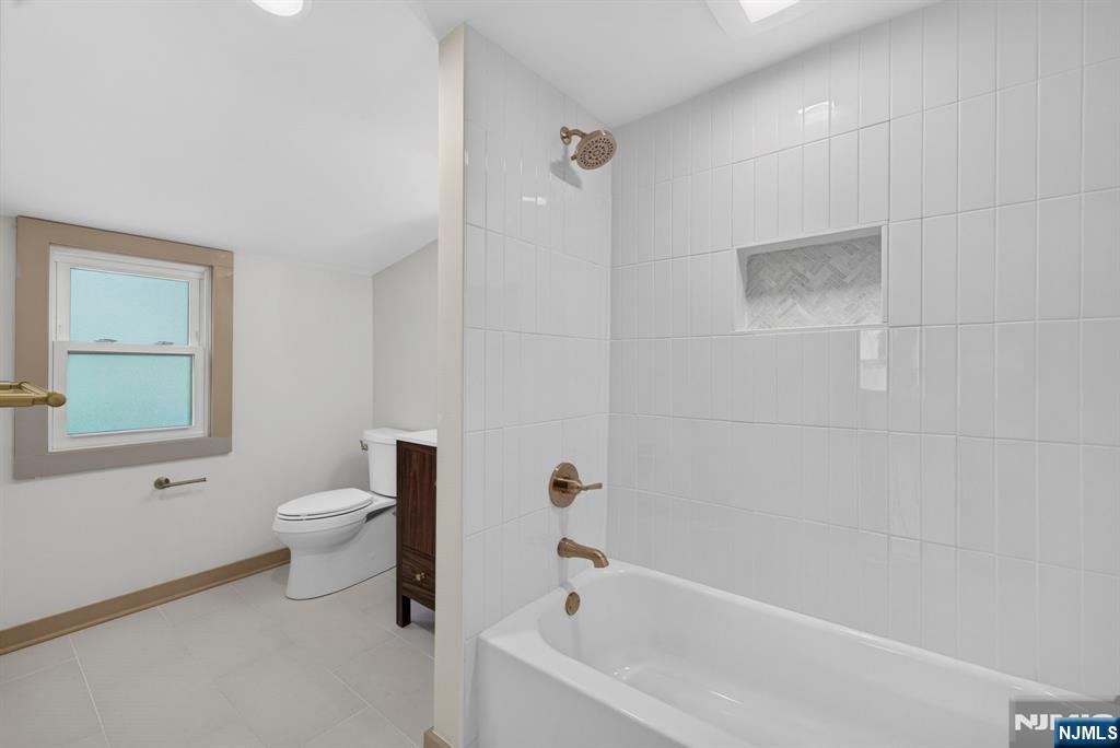 15 Elberta Road — photo 44
