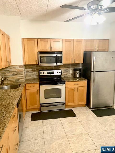 170 Lafayette Avenue 3H - Photo 4