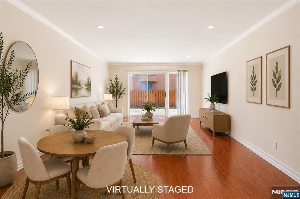 302 Chase Court 302 - Photo 2