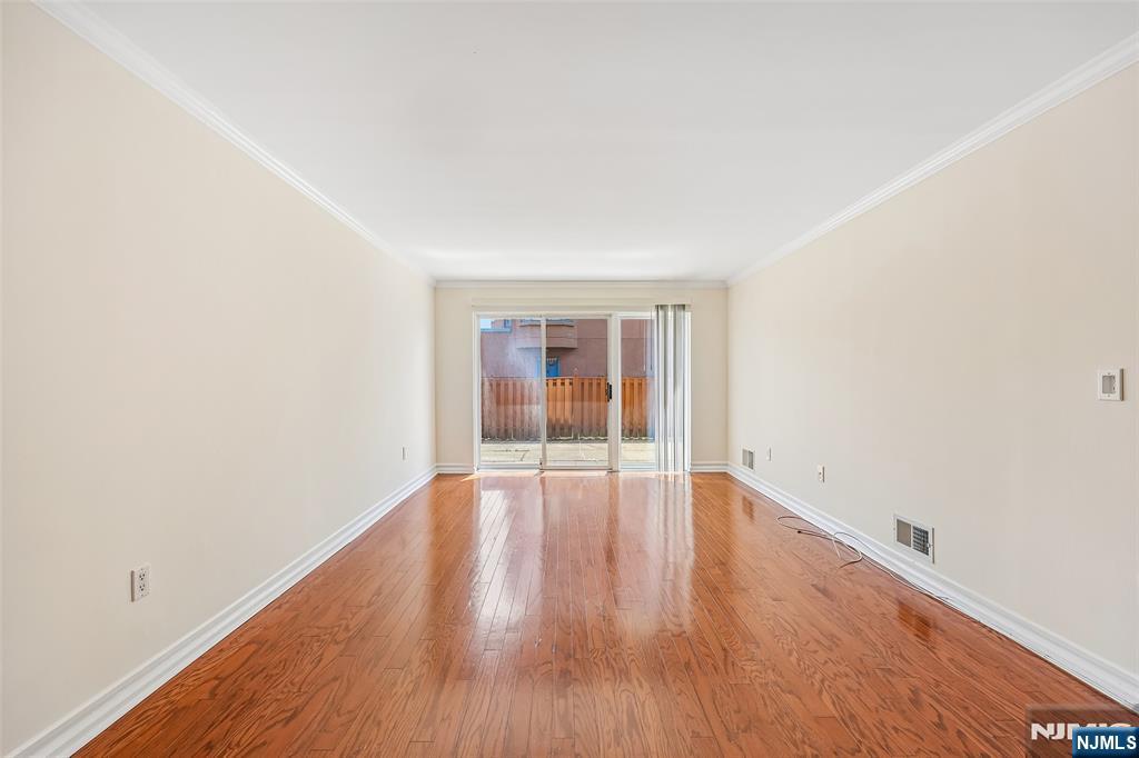 302 Chase Court 302 - Photo 4