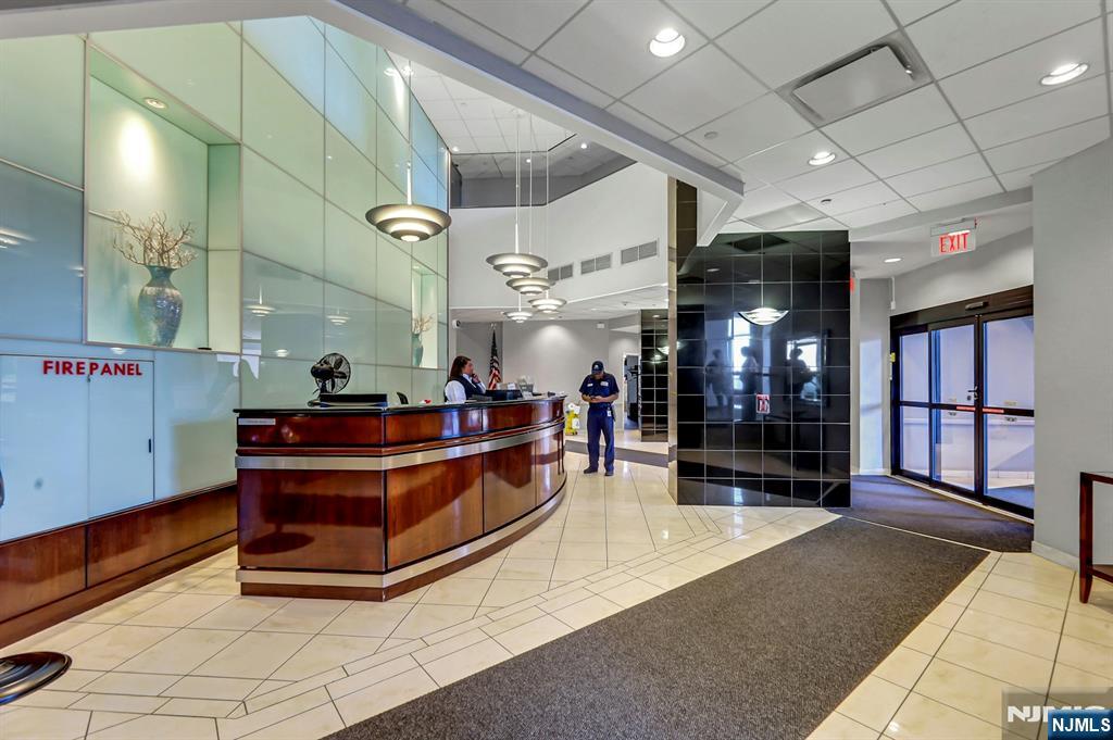 7000 Boulevard East 39G - Photo 2