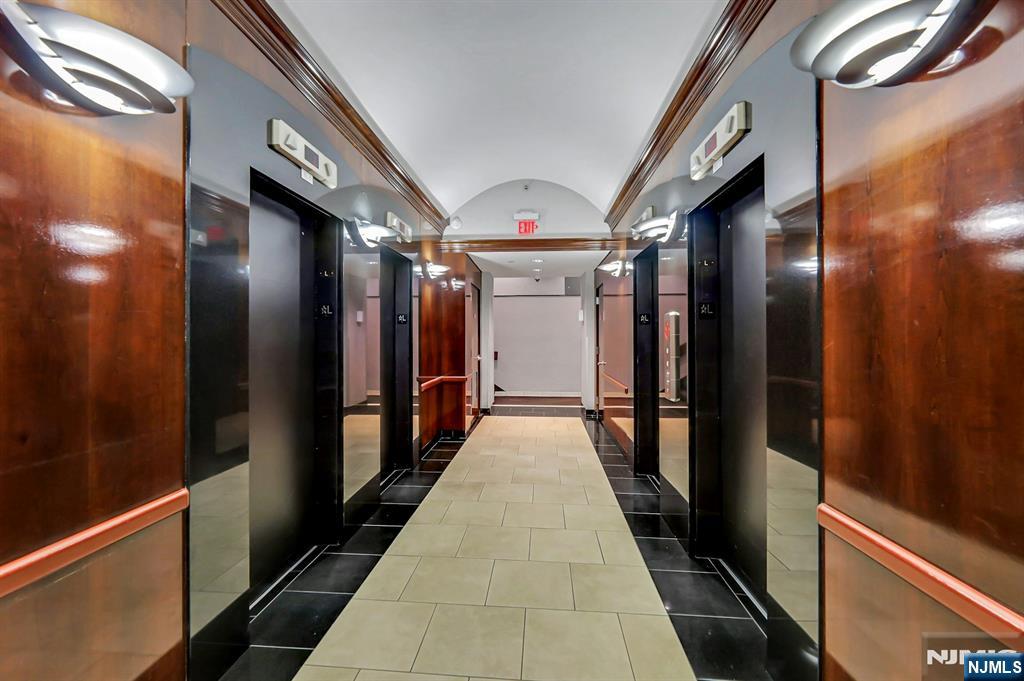 7000 Boulevard East 39G - Photo 4