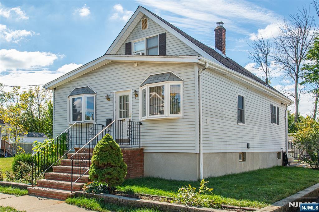 31 Zeliff Avenue - Photo 1