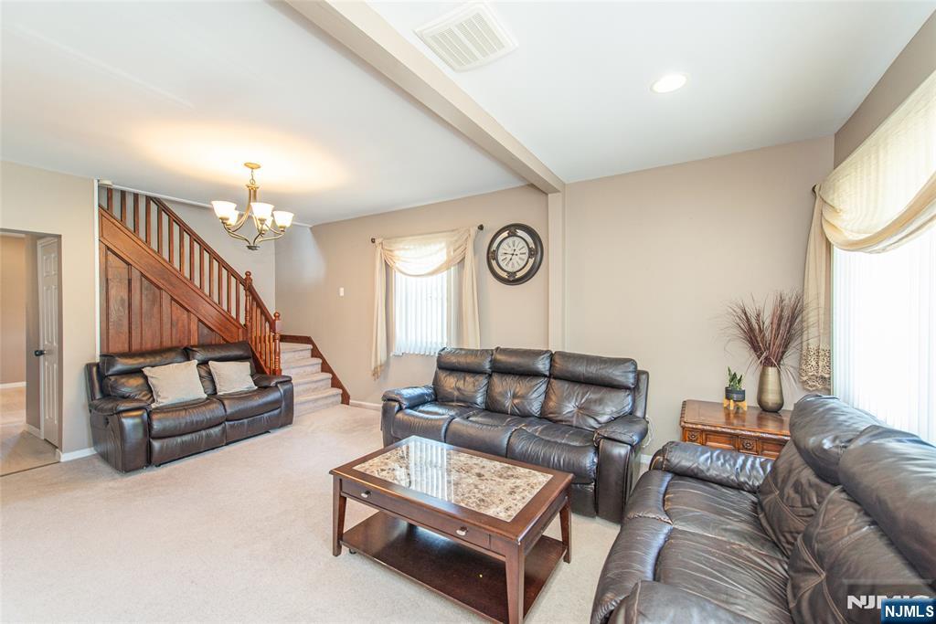 31 Zeliff Avenue - Photo 5