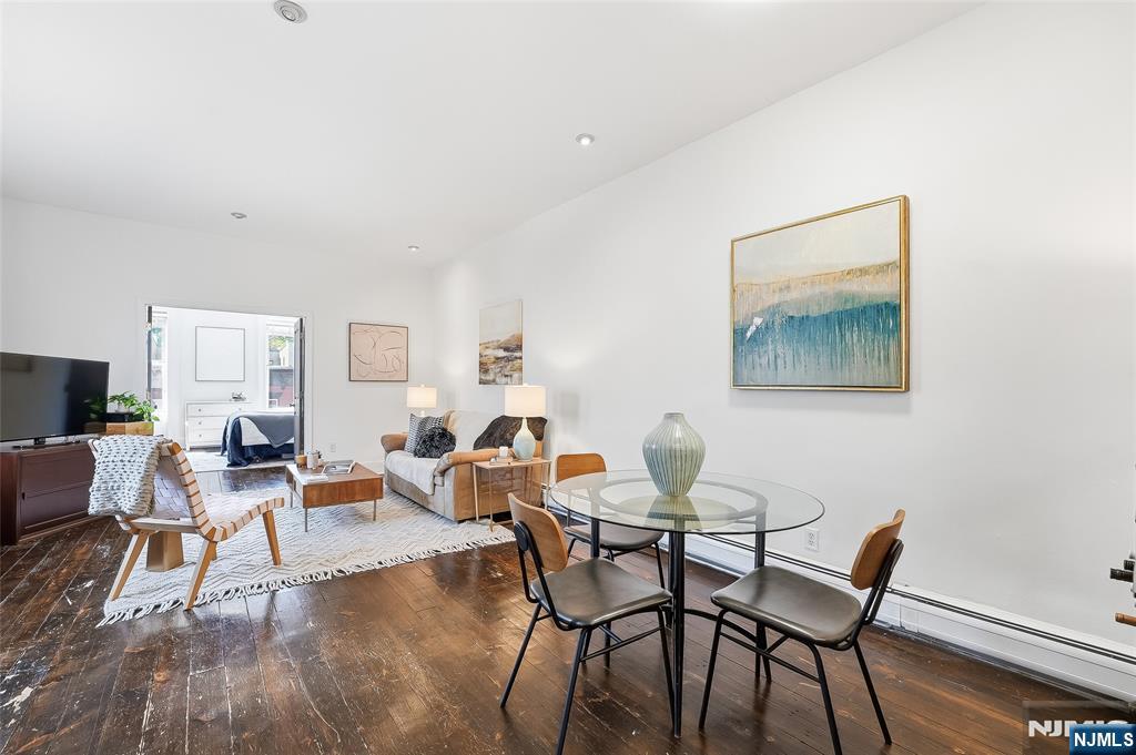 913-915 Willow Avenue 4A - Photo 4