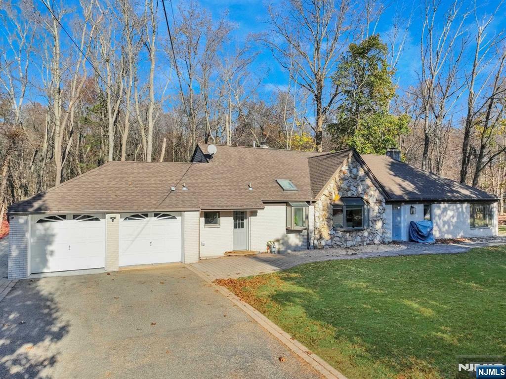 550 Berdan Avenue - Photo 3