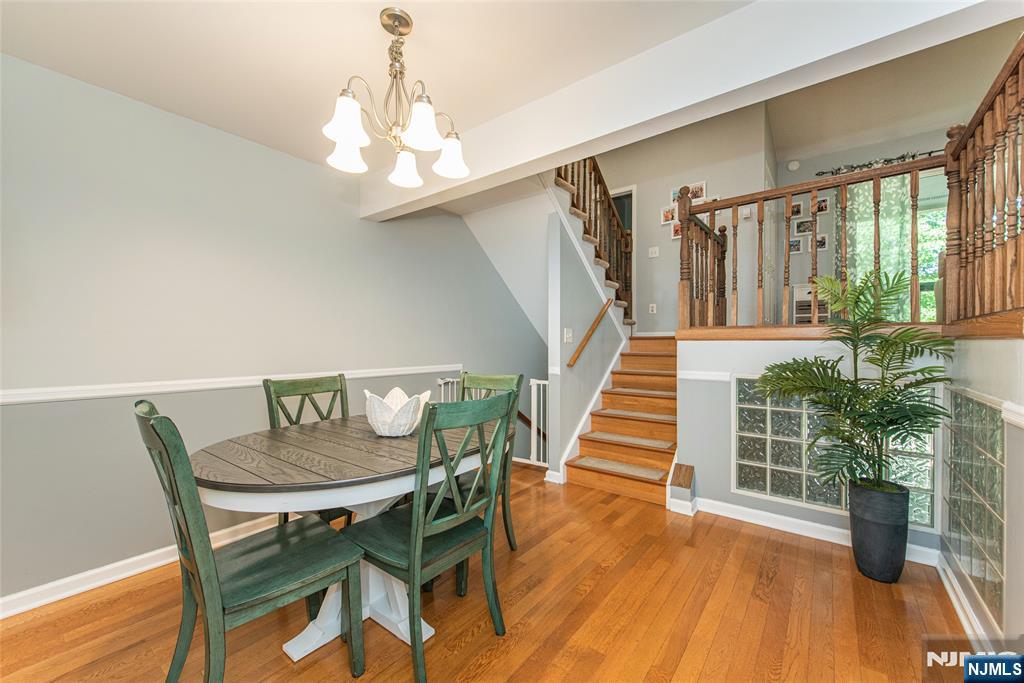 1068 Treetops - Photo 3