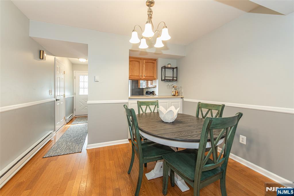 1068 Treetops - Photo 4