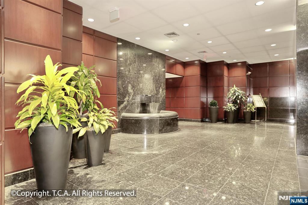 900 Palisade Ave #17K, Fort Lee, NJ 07024