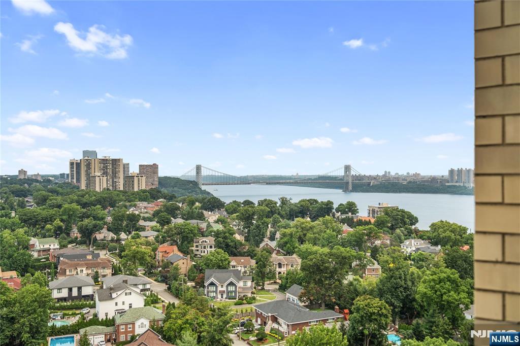 900 Palisade Ave #17K, Fort Lee, NJ 07024