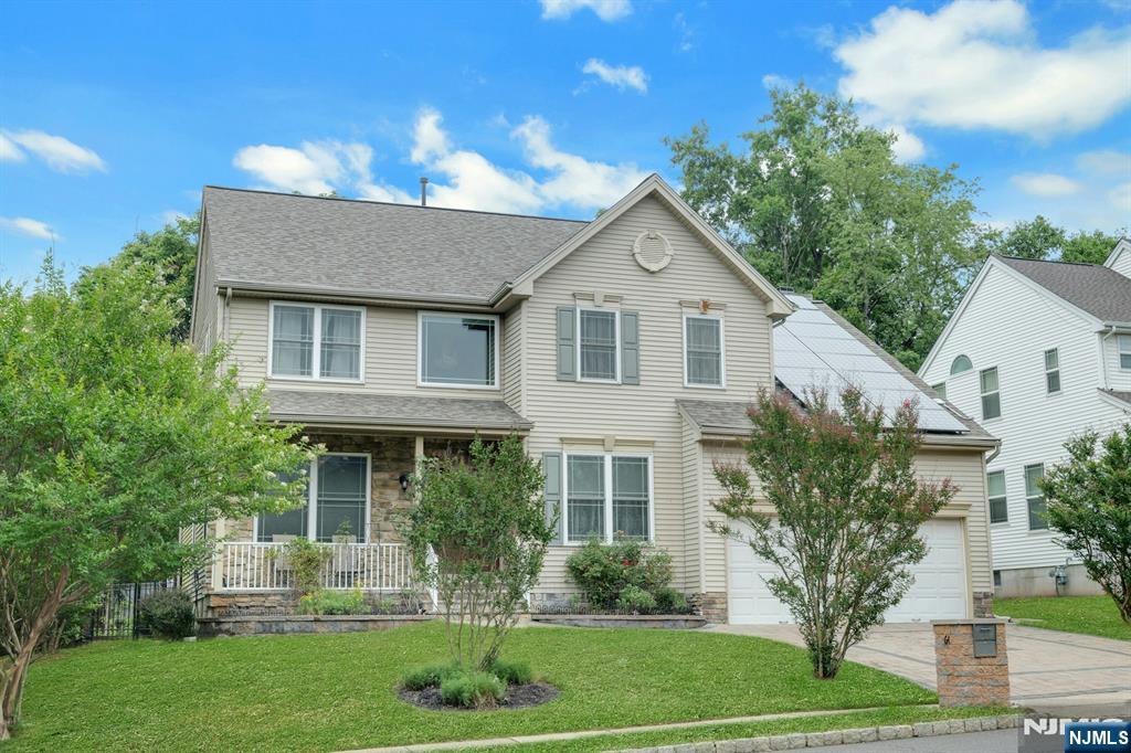 64 Walters Brook Drive — photo 2