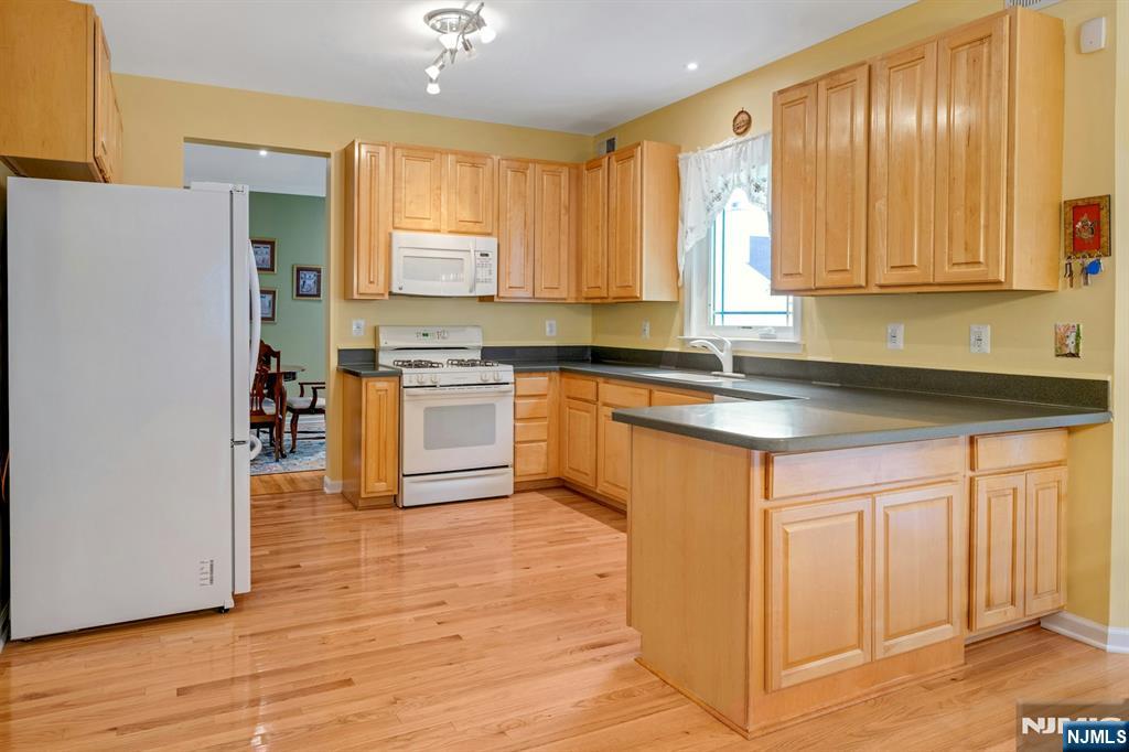 64 Walters Brook Drive — photo 12