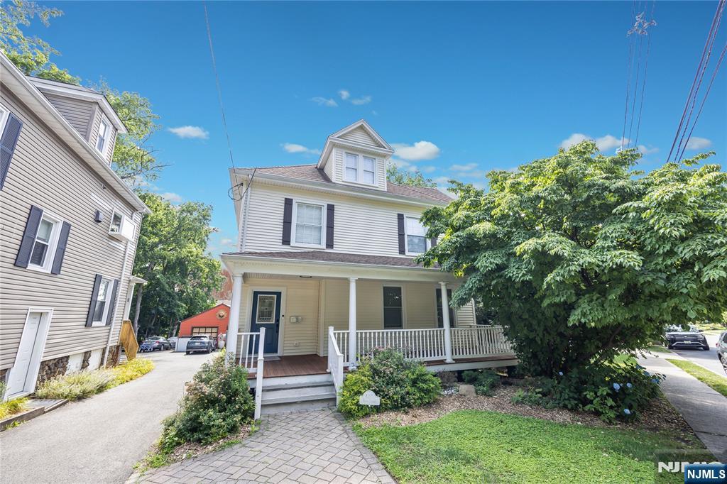 197 Union Street - Photo 2