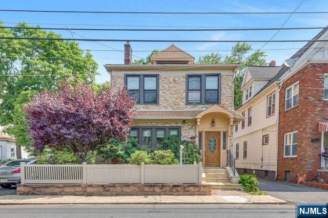 115 W Englewood Avenue - Photo 2