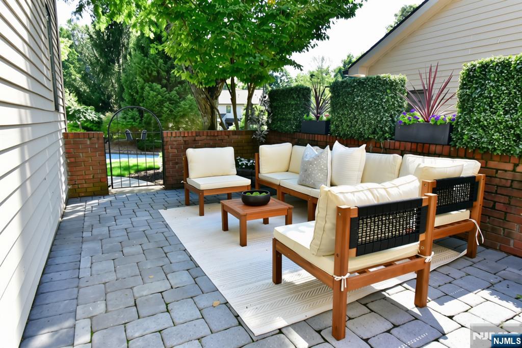 89 Fisher Road - Photo 3