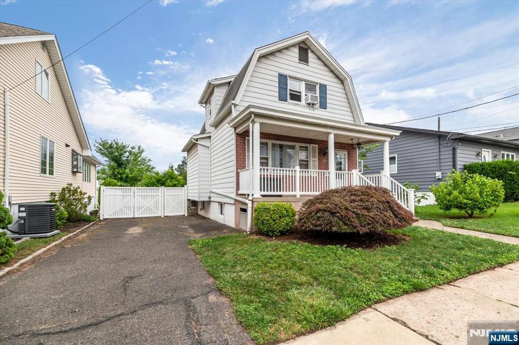 379 Kingsland Avenue - Photo 3