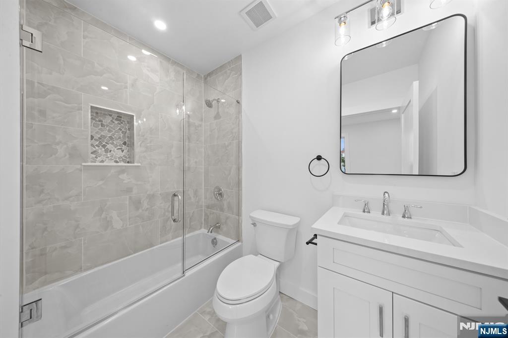 31-02 Gentner Road — photo 17