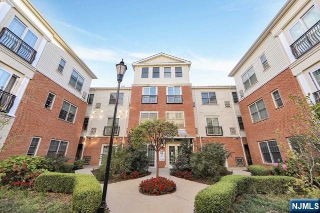 2315 The Plaza Plaza - Photo 1
