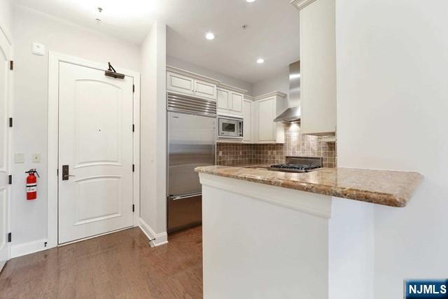 2315 The Plaza Plaza - Photo 4