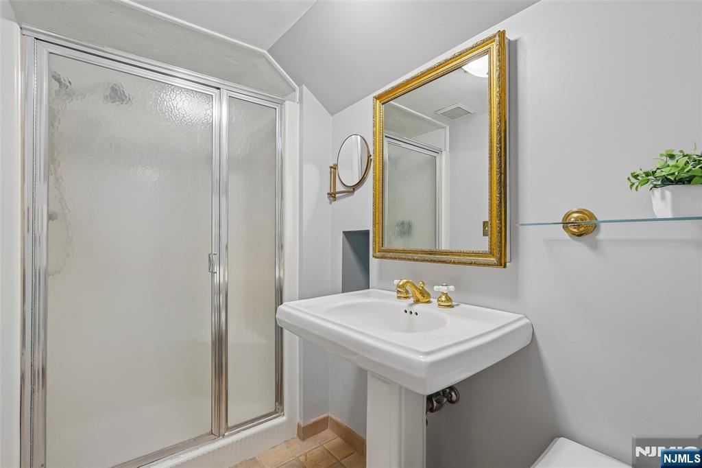 310 Cedar Lane — photo 19