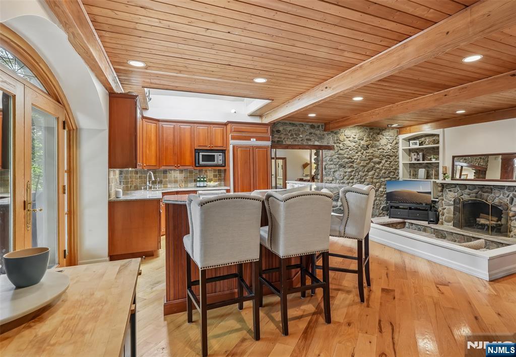 310 Cedar Ln, River Vale, NJ 07675