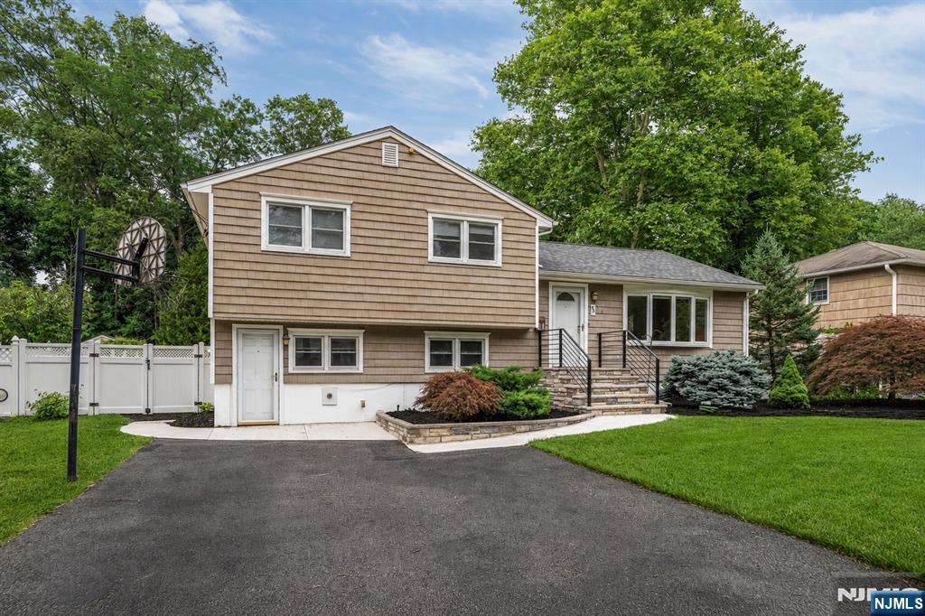 45 Jay Drive - Photo 2