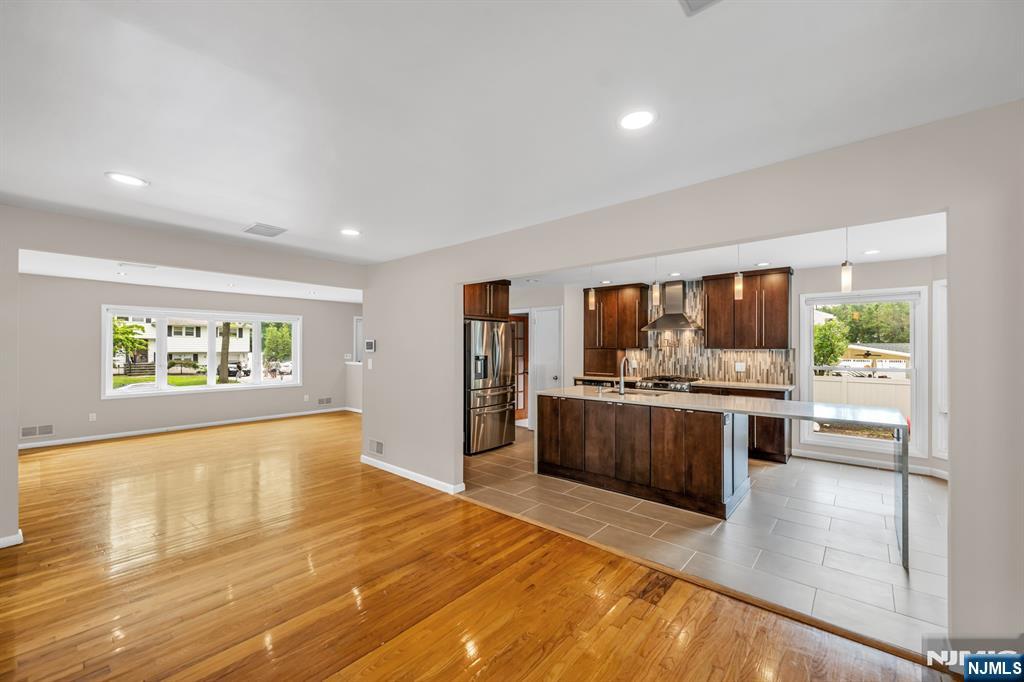45 Jay Drive — photo 12