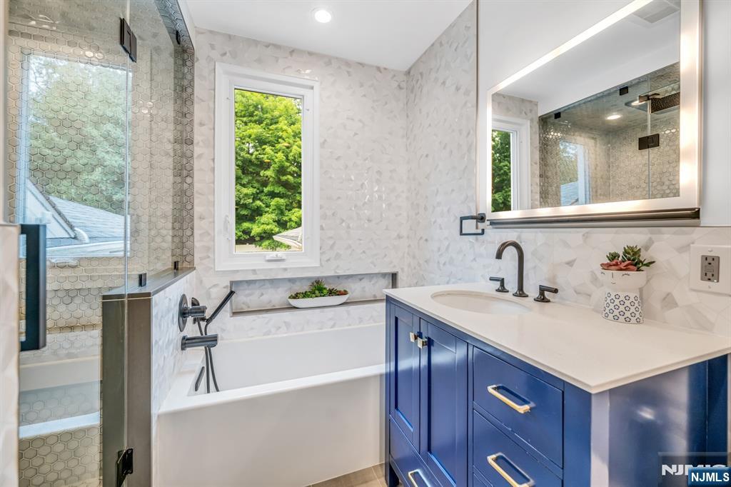45 Jay Drive — photo 23