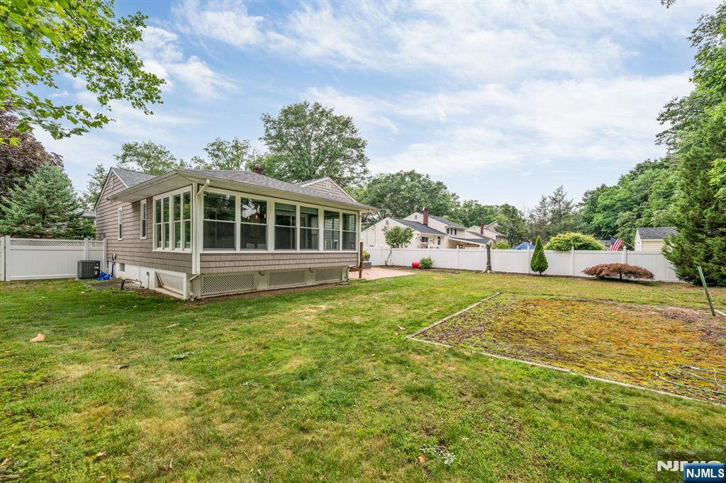 45 Jay Drive — photo 39