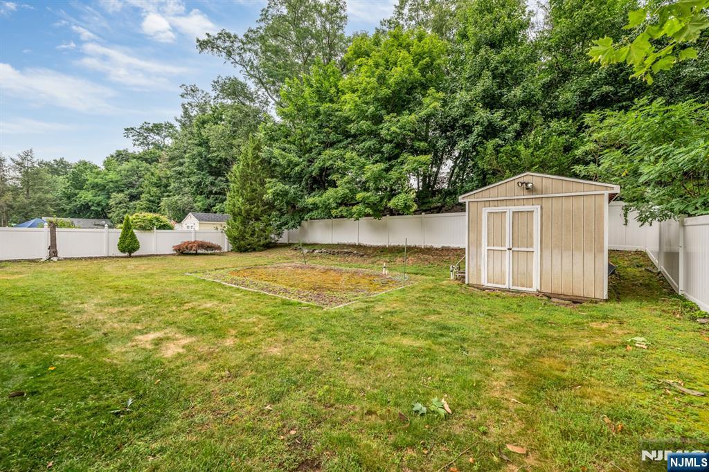 45 Jay Drive — photo 40