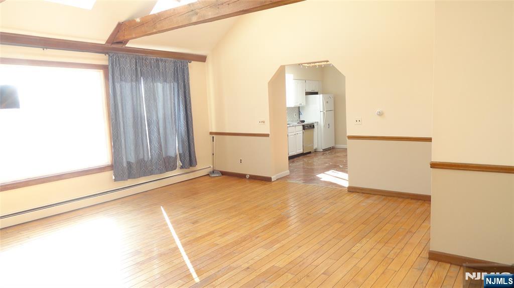 541 Westminster Place 2 - Photo 2