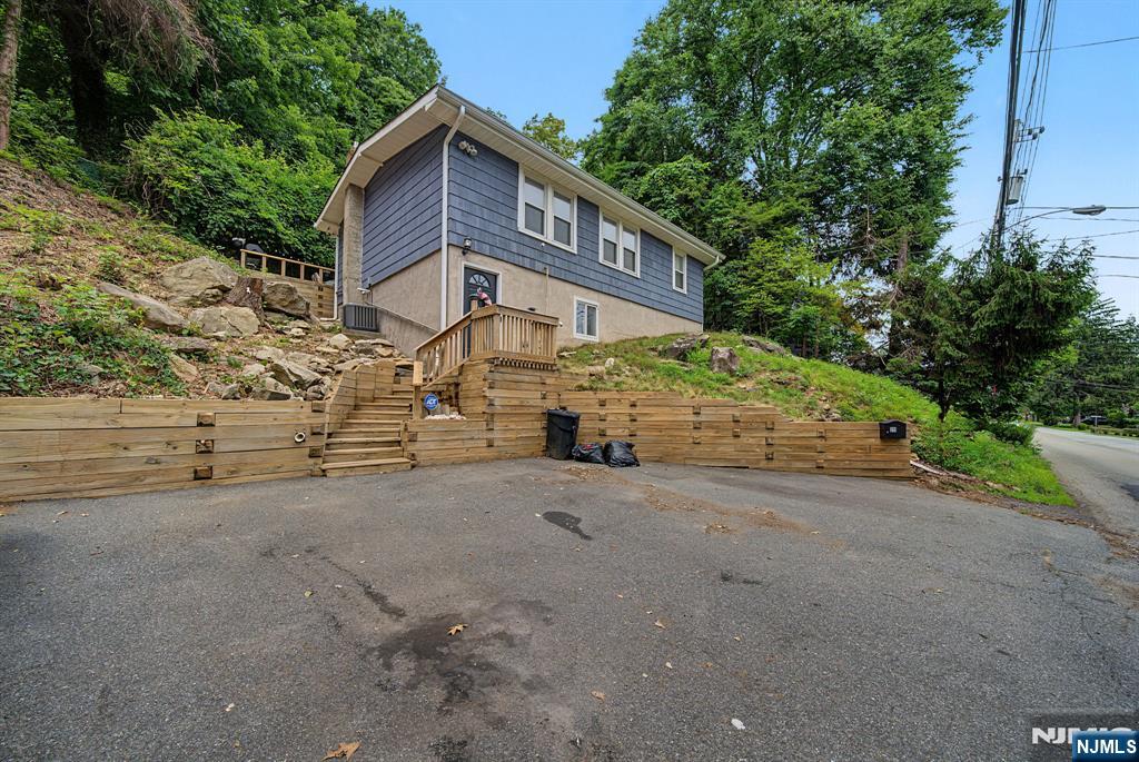 211 Franklin Road - Photo 1