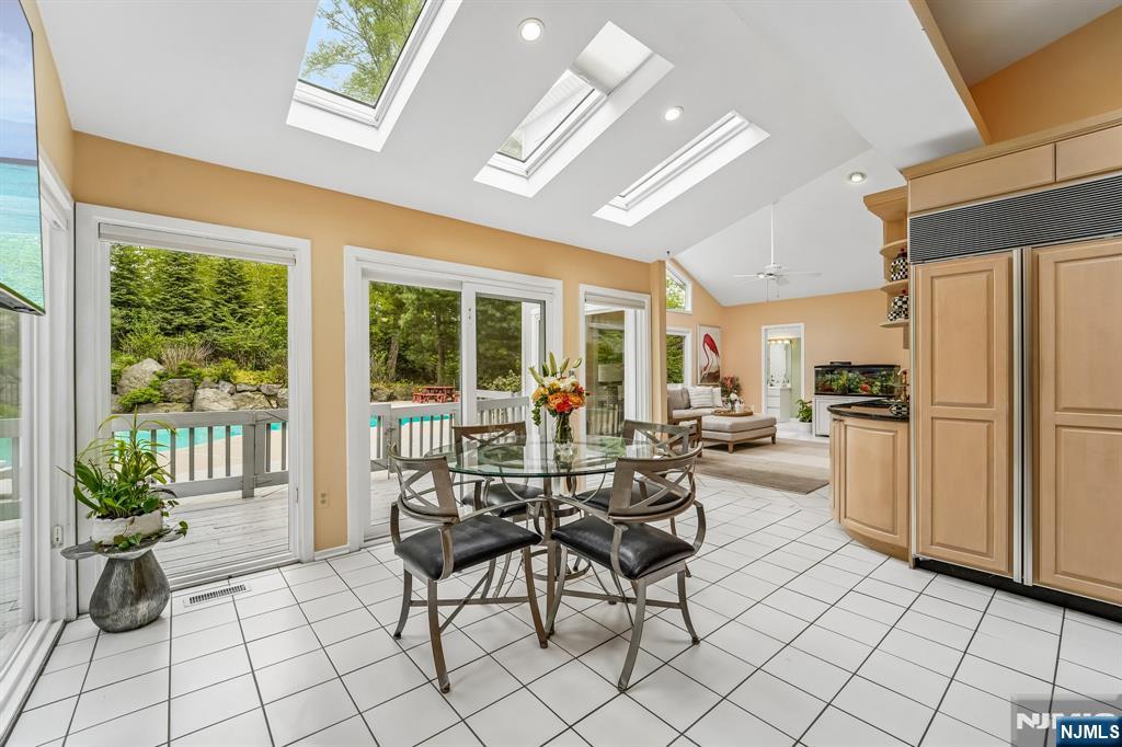 8 Union Hill Road — photo 11